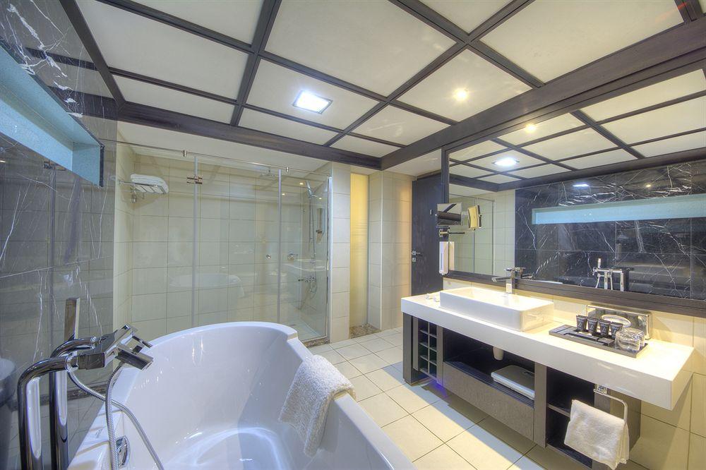 Raintree Rolla Hotel Dubaï Extérieur photo