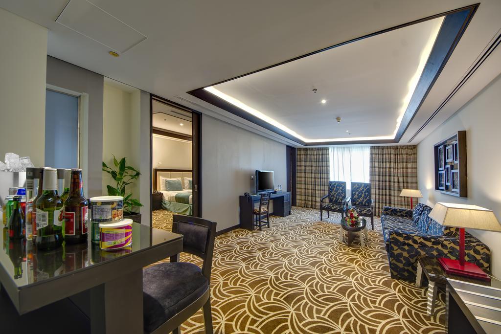 Raintree Rolla Hotel Dubaï Extérieur photo