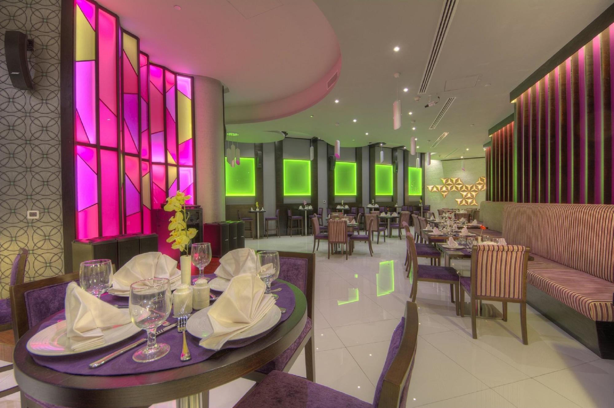 Raintree Rolla Hotel Dubaï Extérieur photo