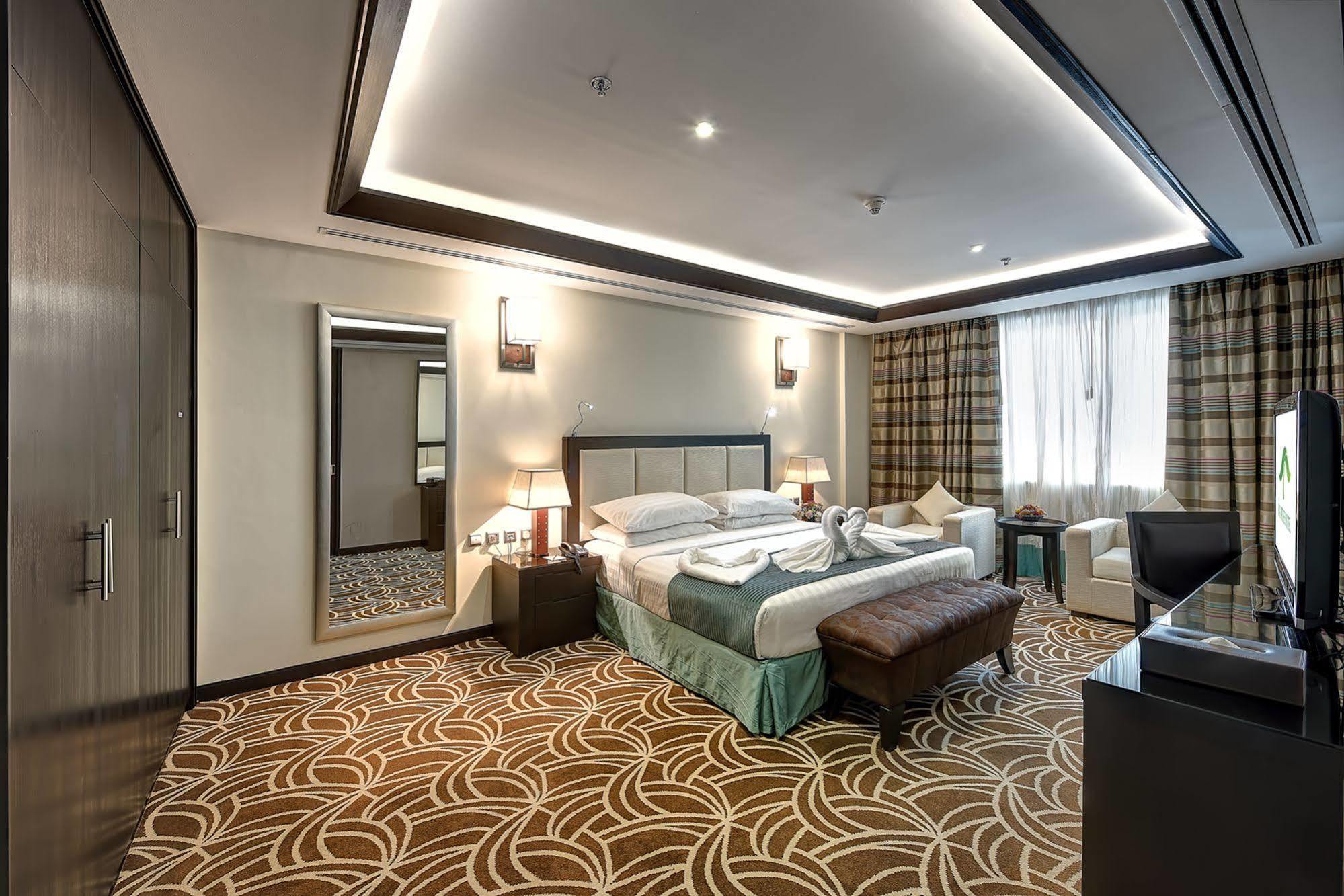 Raintree Rolla Hotel Dubaï Extérieur photo