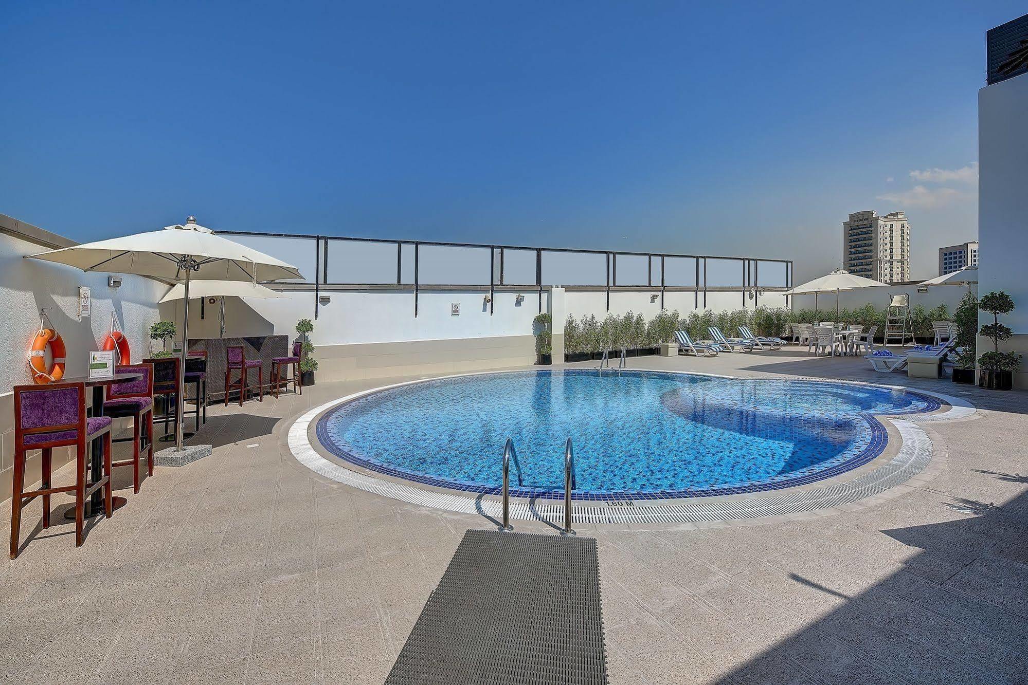 Raintree Rolla Hotel Dubaï Extérieur photo